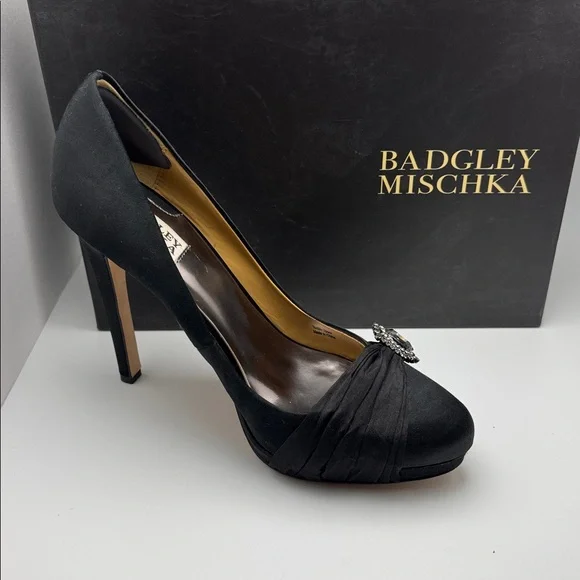 EUC - Badgley Mischka ODell Jeweled Black Satin Platform Pumps w/ box, dust bag - Picture 5 of 9